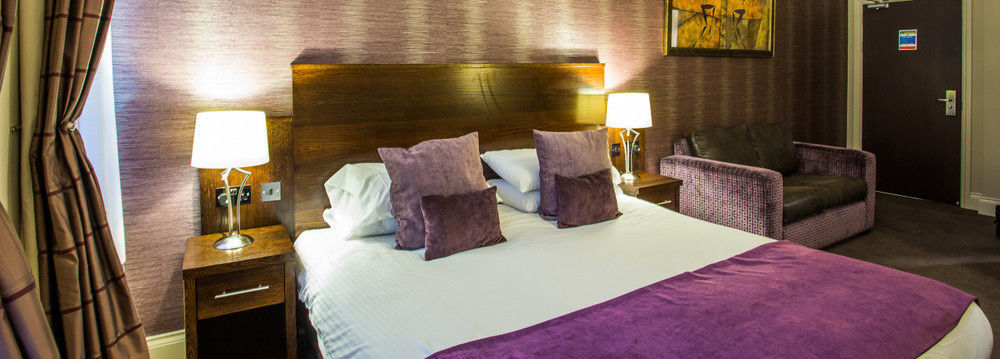 The Duke Of Edinburgh Hotel & Bar Barrow-in-Furness Buitenkant foto