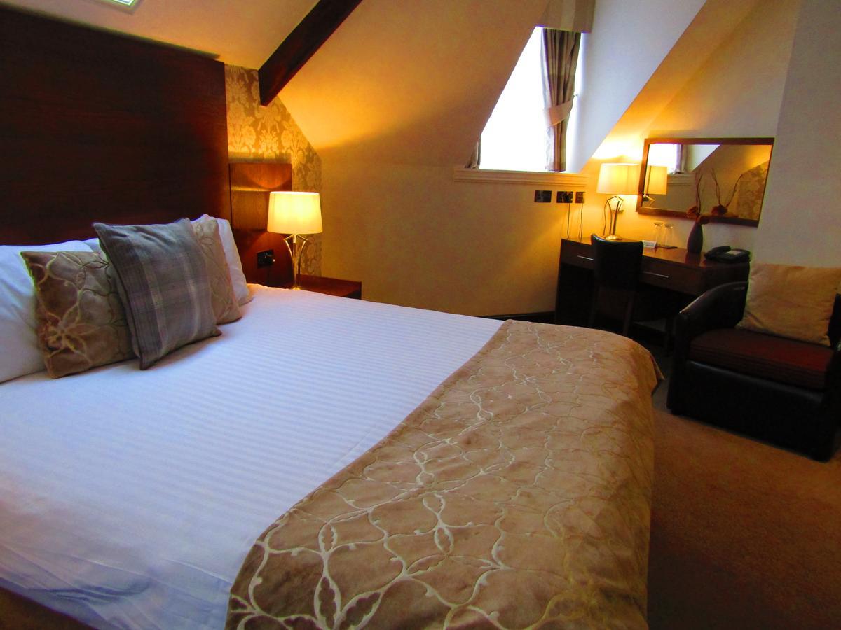 The Duke Of Edinburgh Hotel & Bar Barrow-in-Furness Buitenkant foto