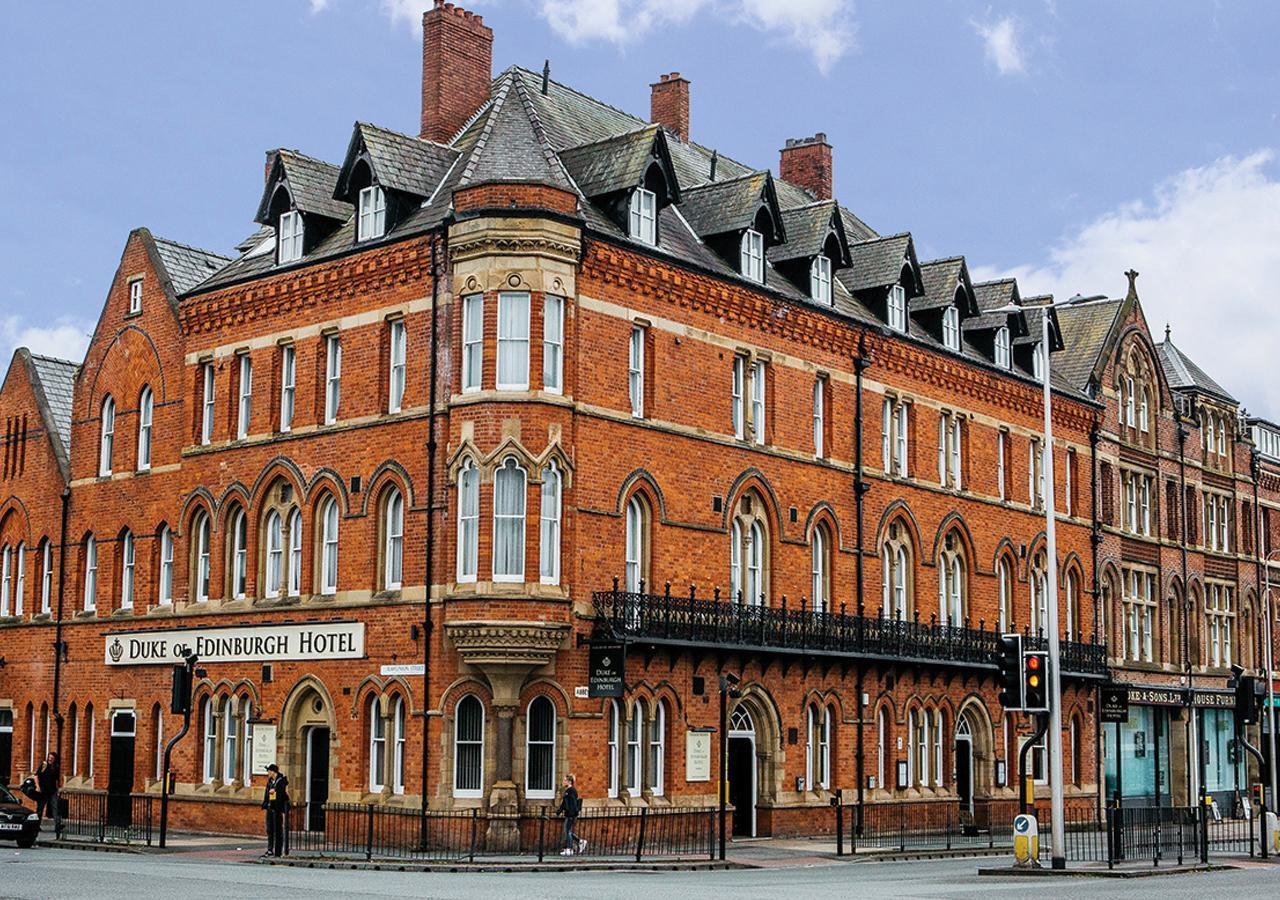 The Duke Of Edinburgh Hotel & Bar Barrow-in-Furness Buitenkant foto